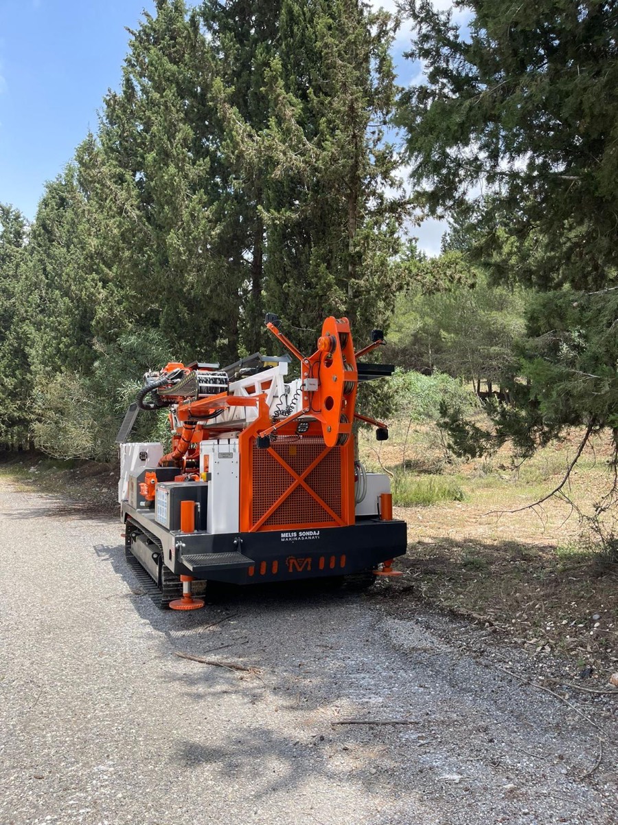 Melis Makine MD 2500 karotlu sondaj makinesi